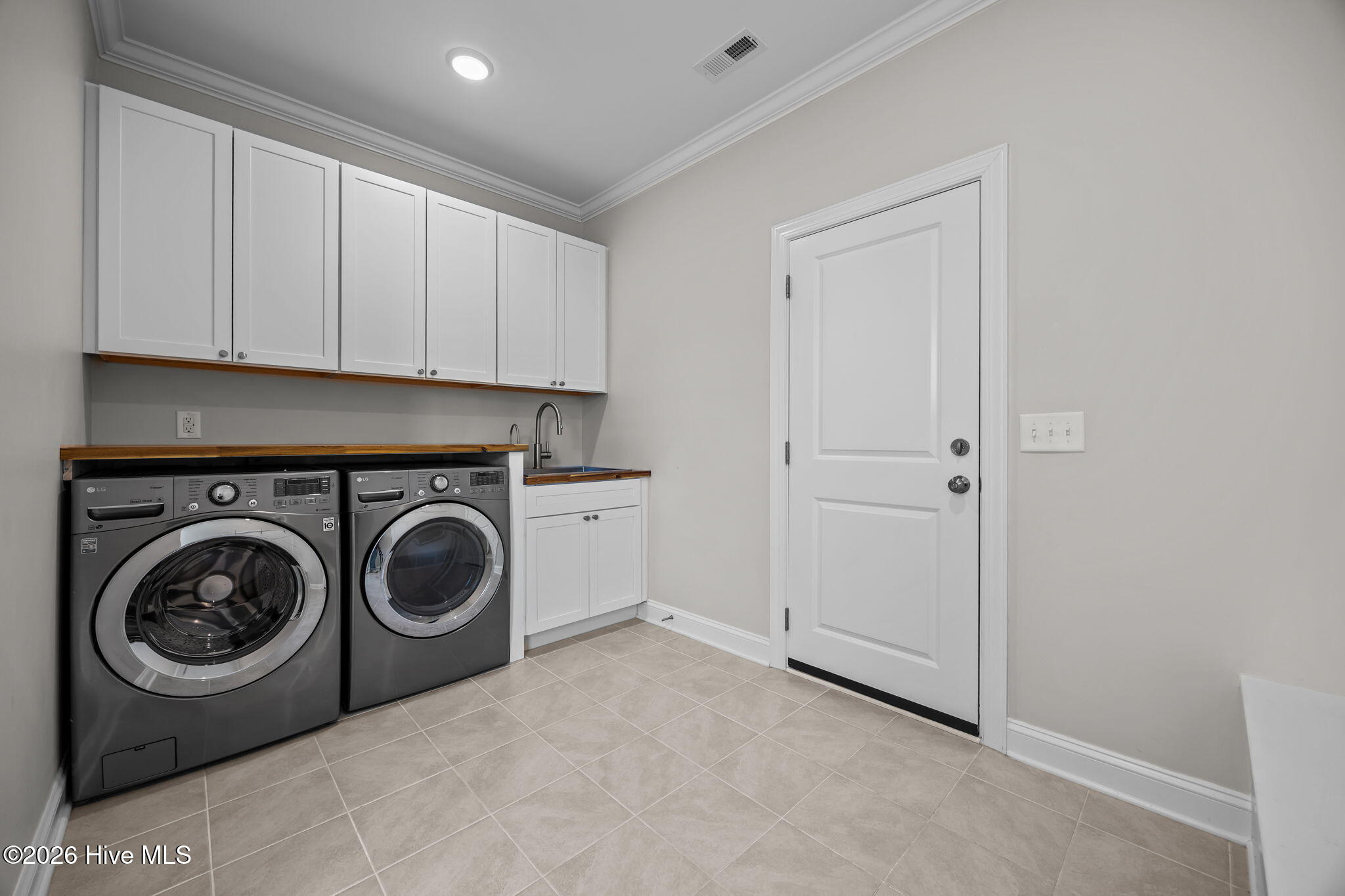 100550505 | Photo 22