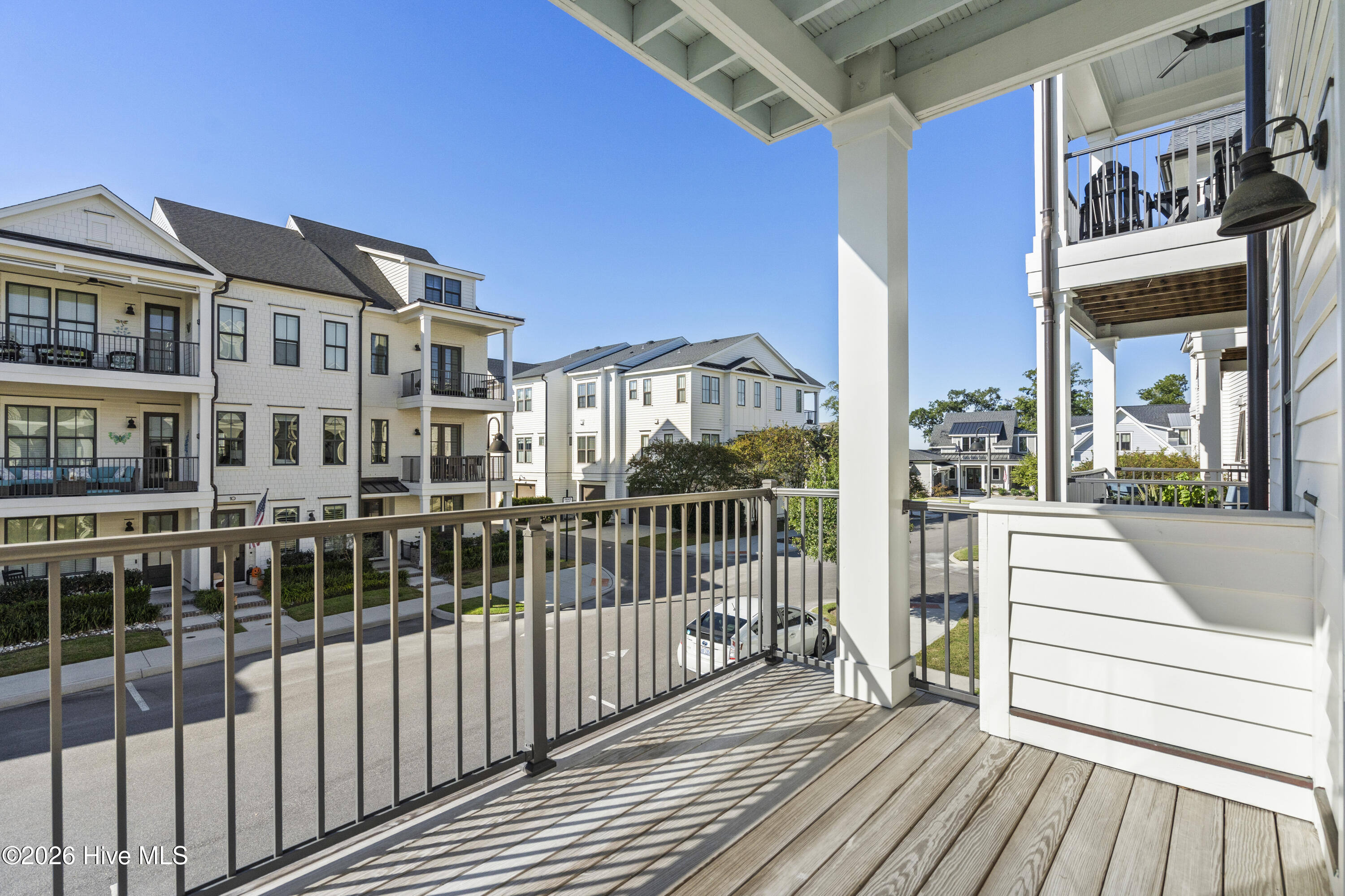 100554242 | Photo 39