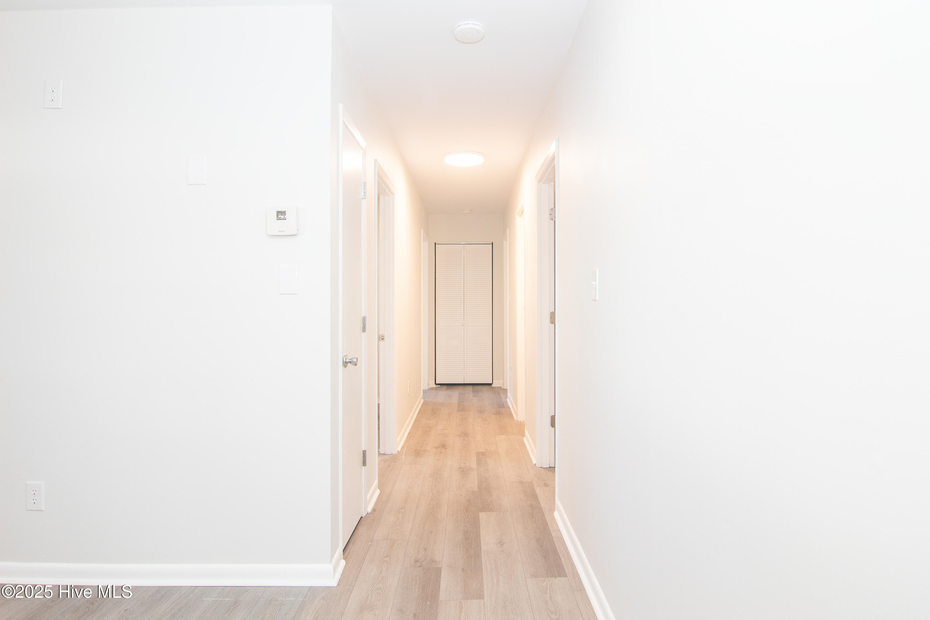 100541457 | Photo 47