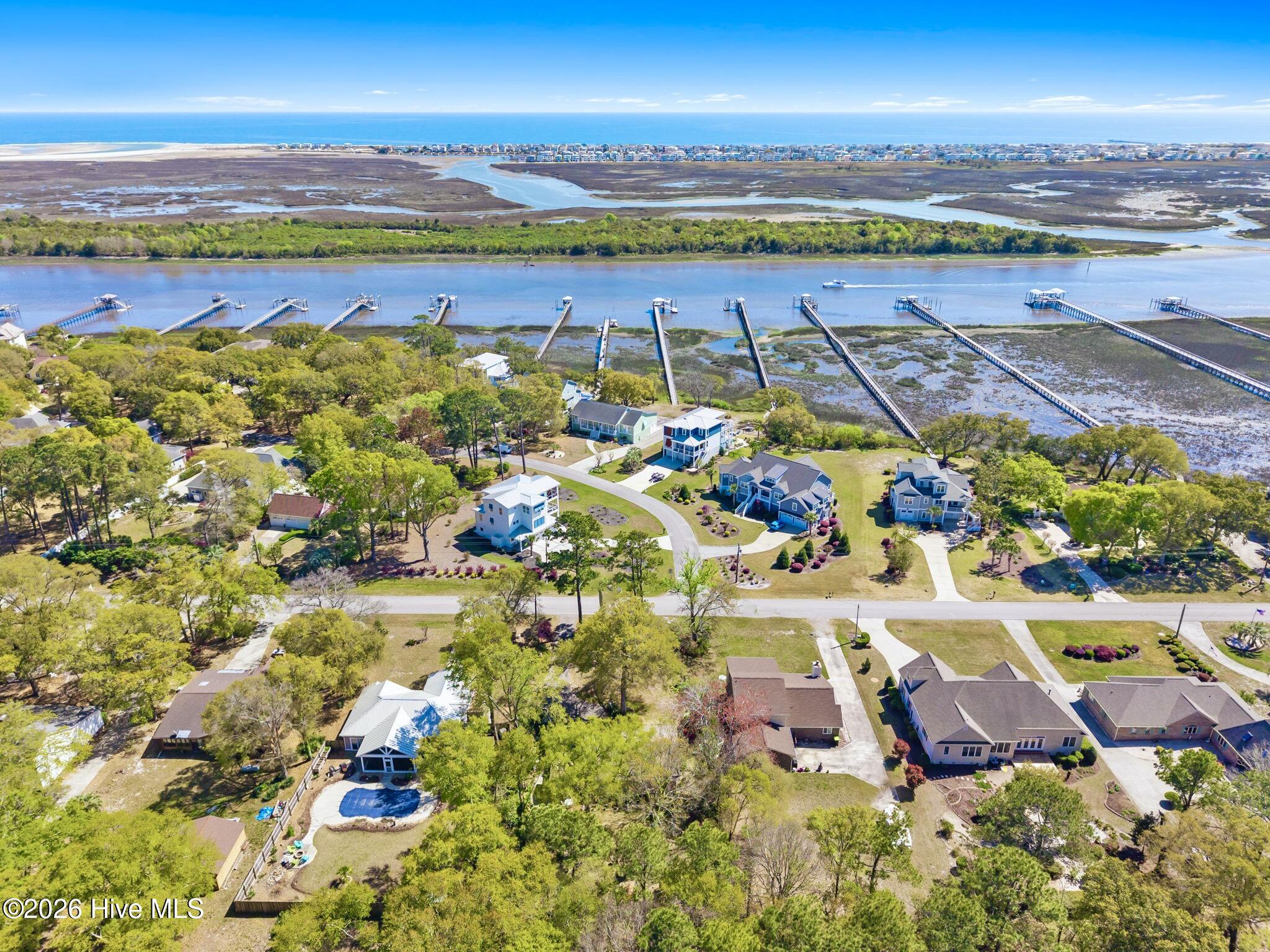 100561830 | Photo 39