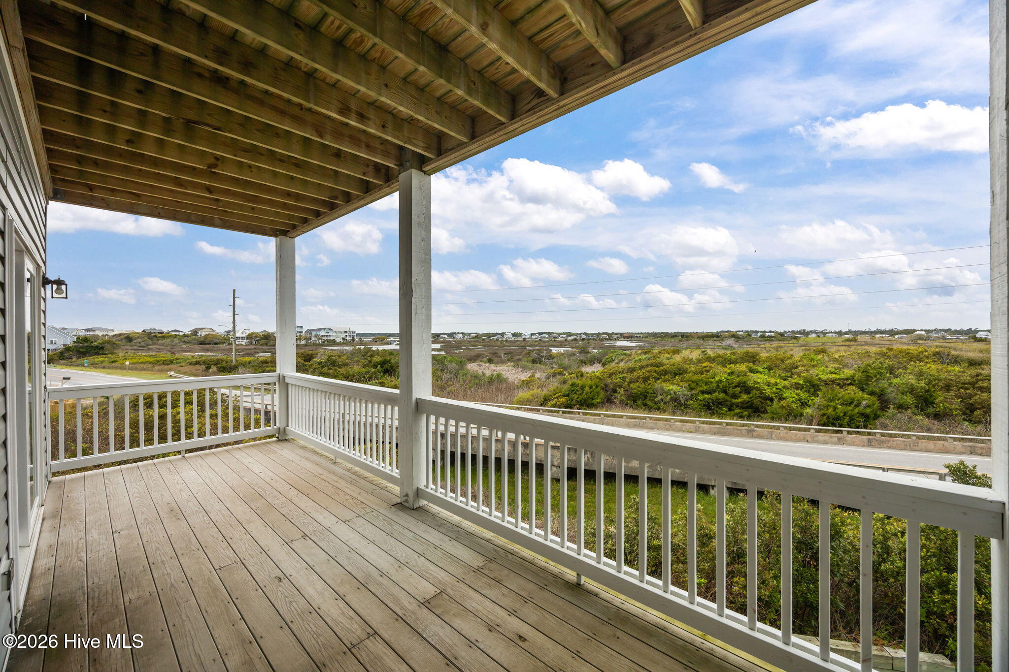 100565751 | Photo 52