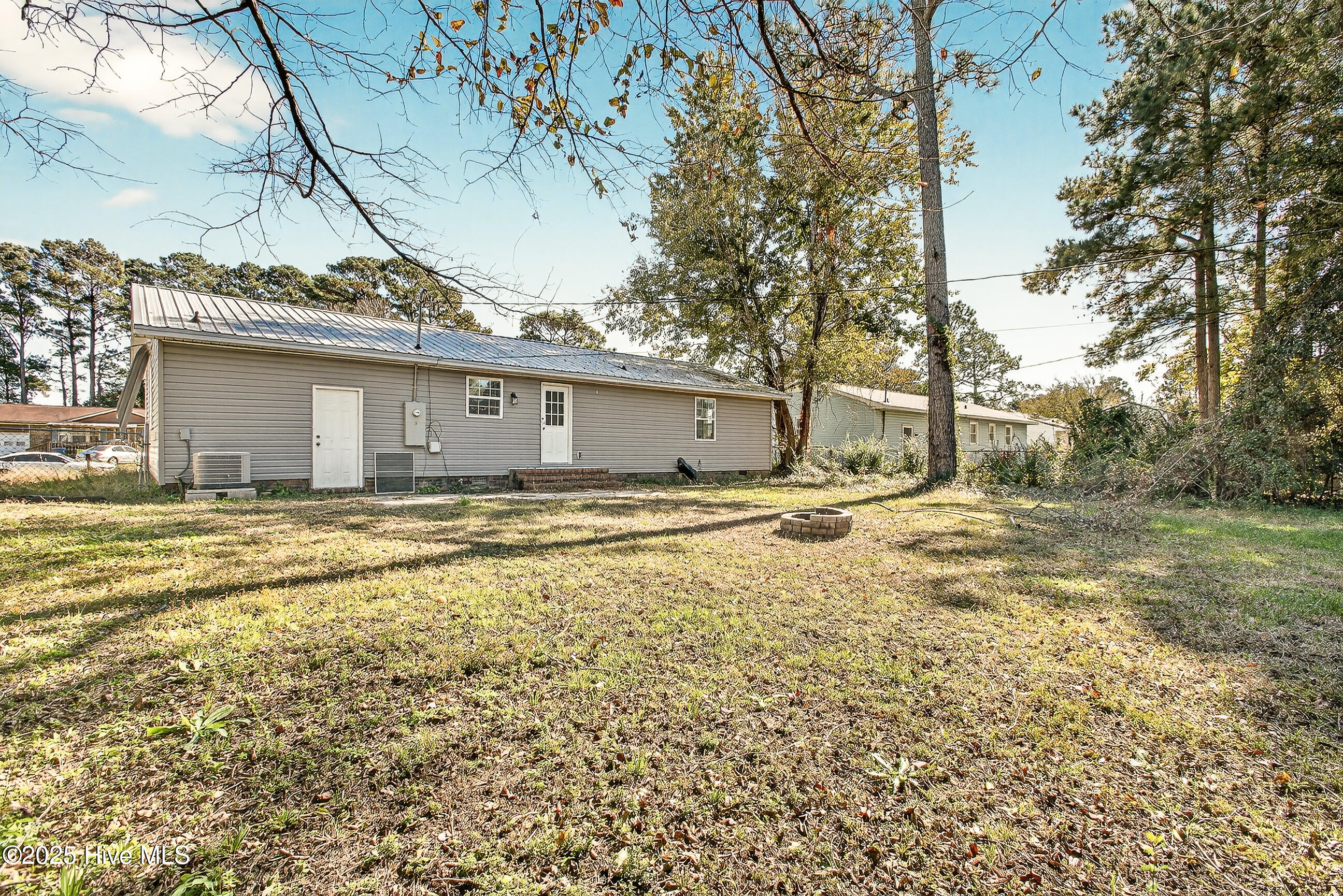 218 Forest View 