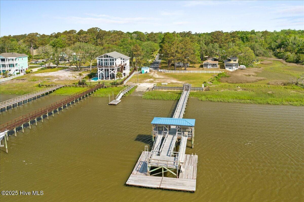 100536170 | Photo 13