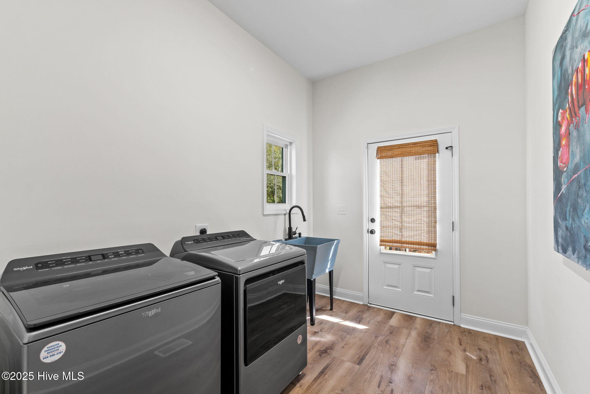 100496086 | Photo 25