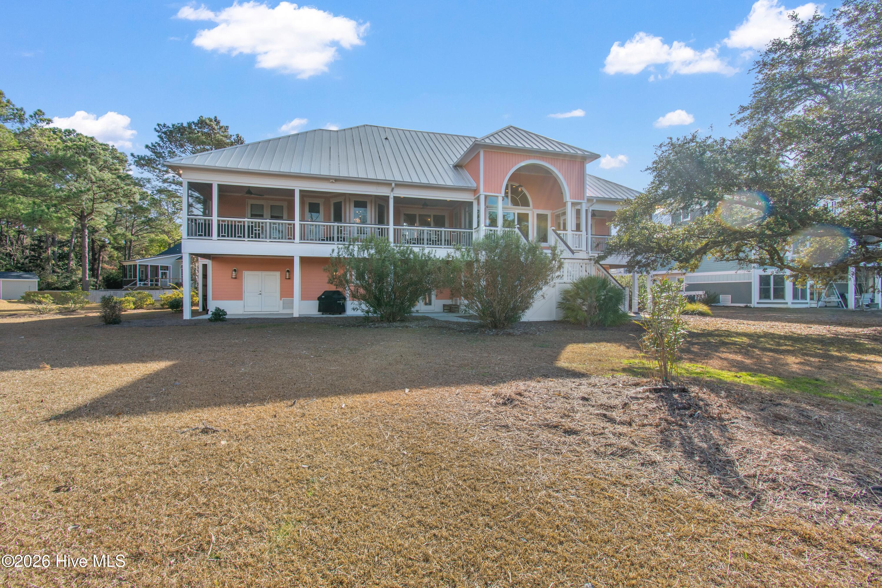 100549658 | Photo 74