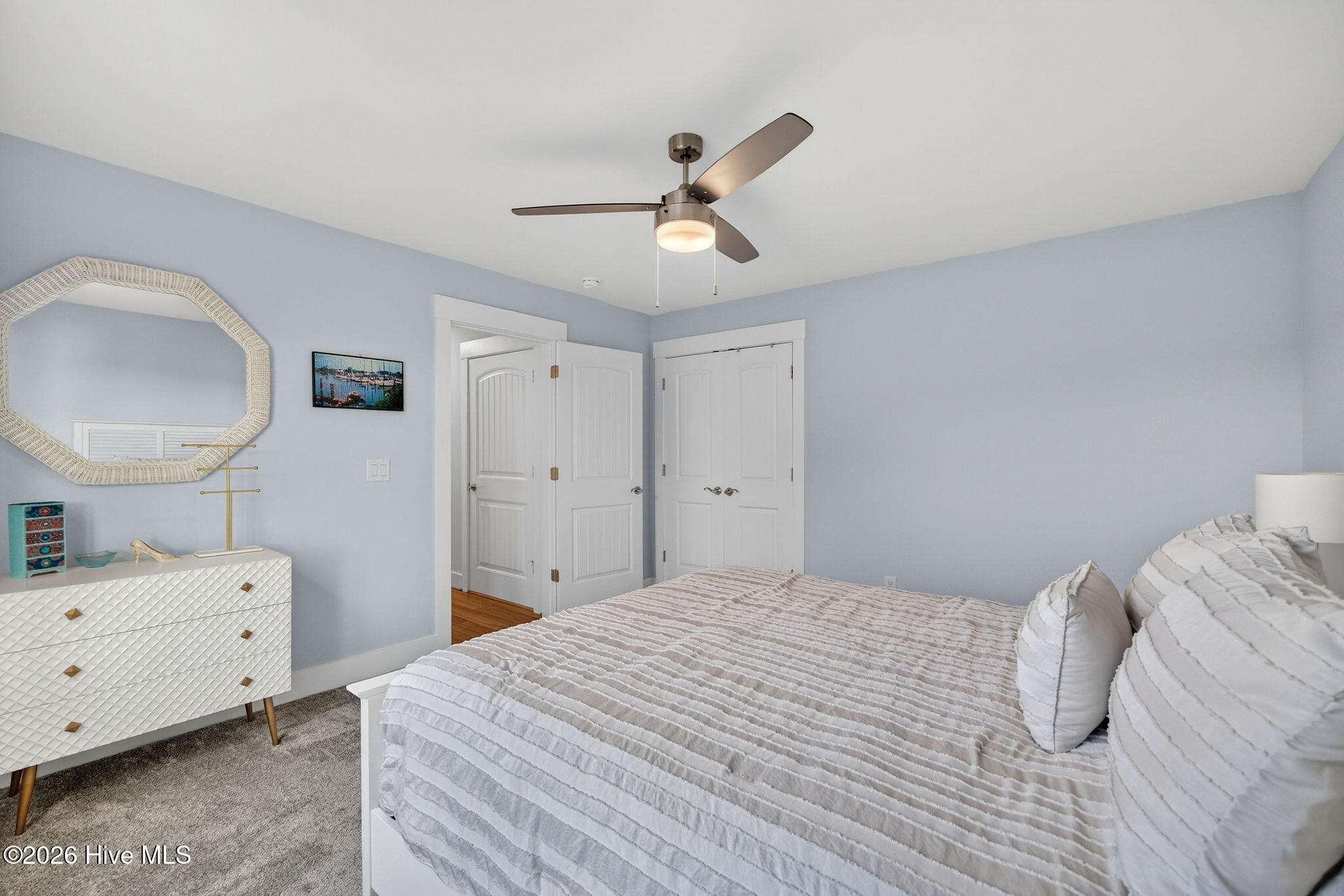 100554107 | Photo 37