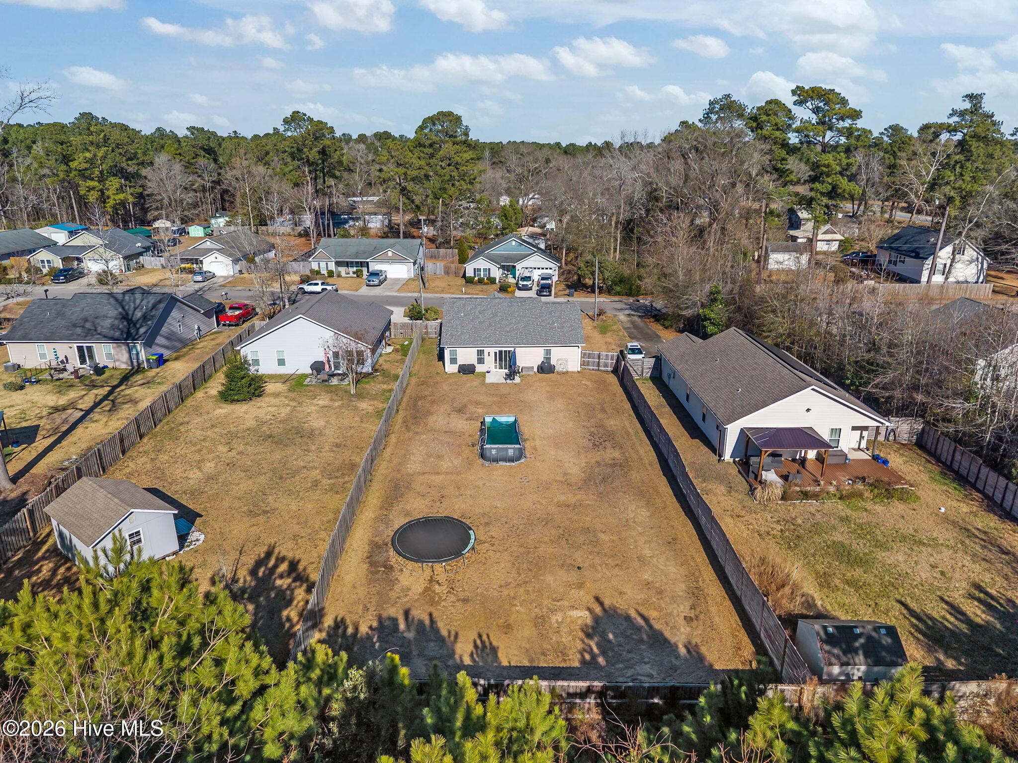 100550911 | Photo 43