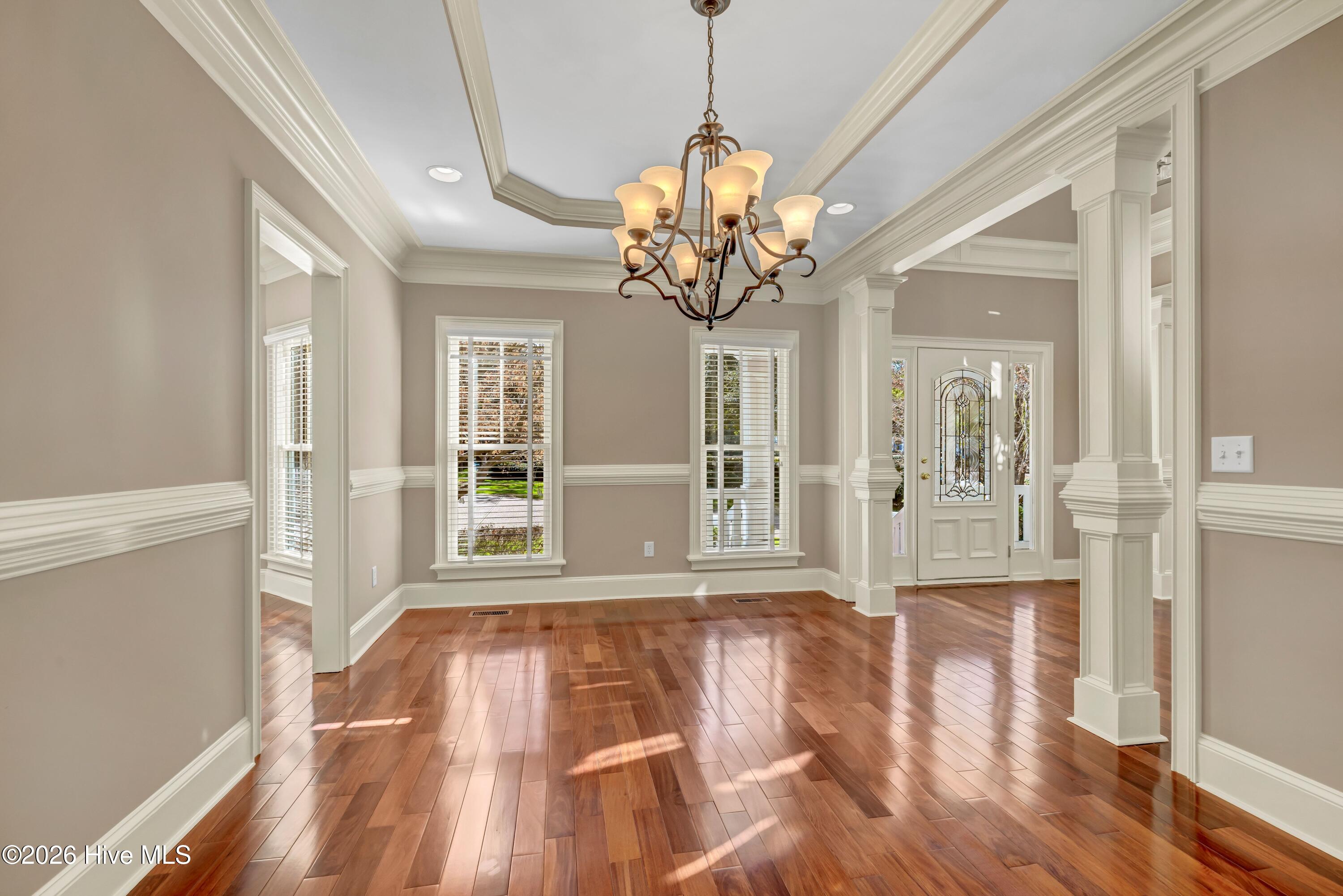 100556623 | Photo 11