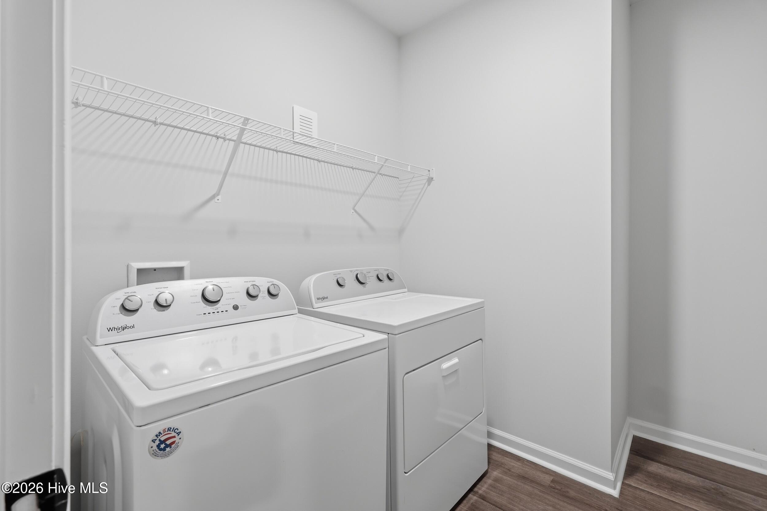 100561033 | Photo 32