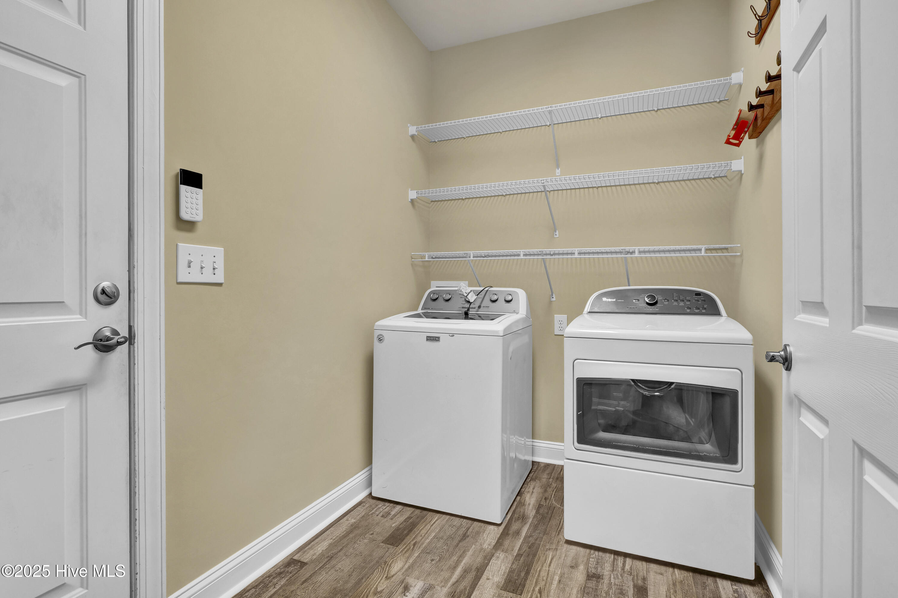 100543498 | Photo 24