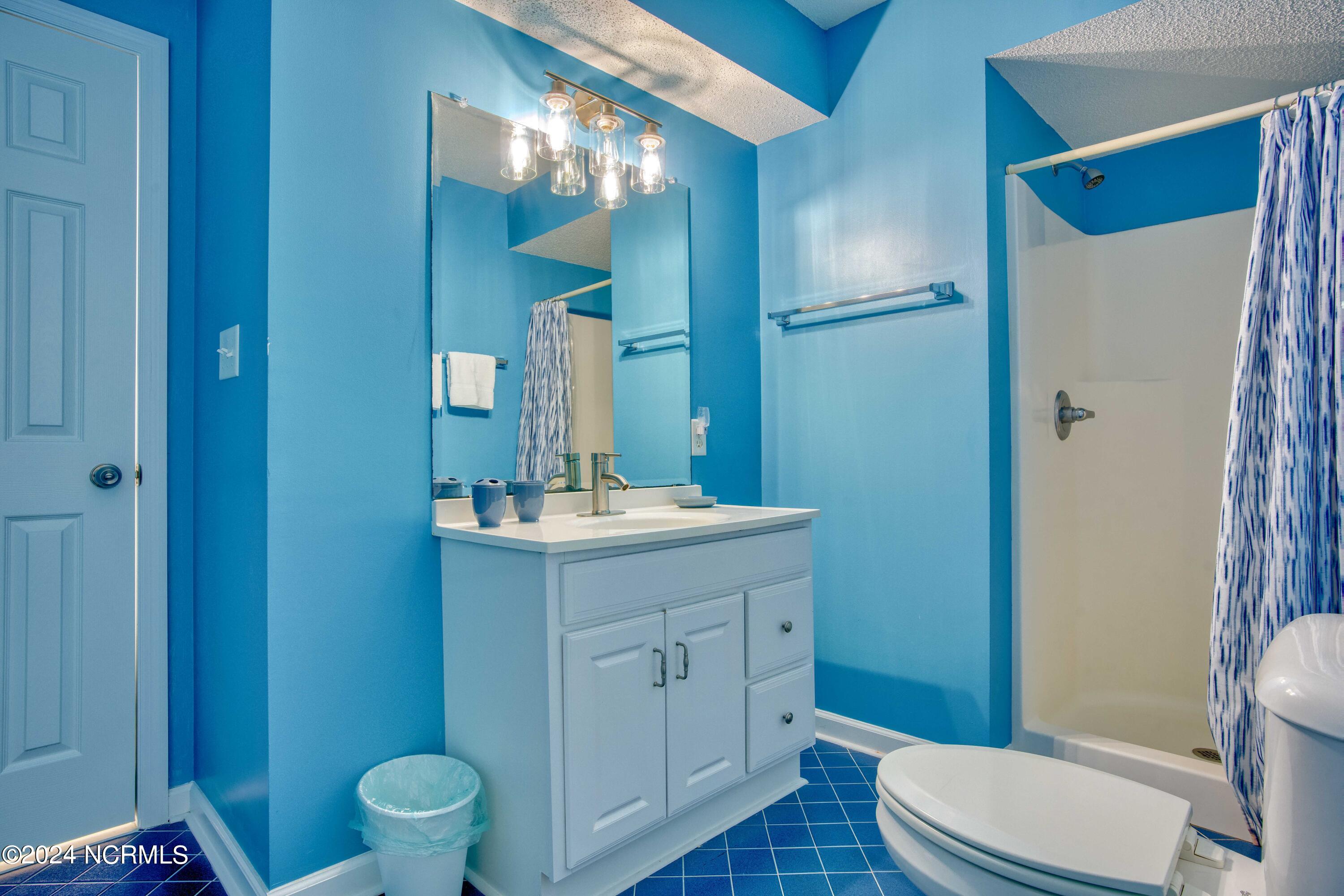 100552498 | Photo 40