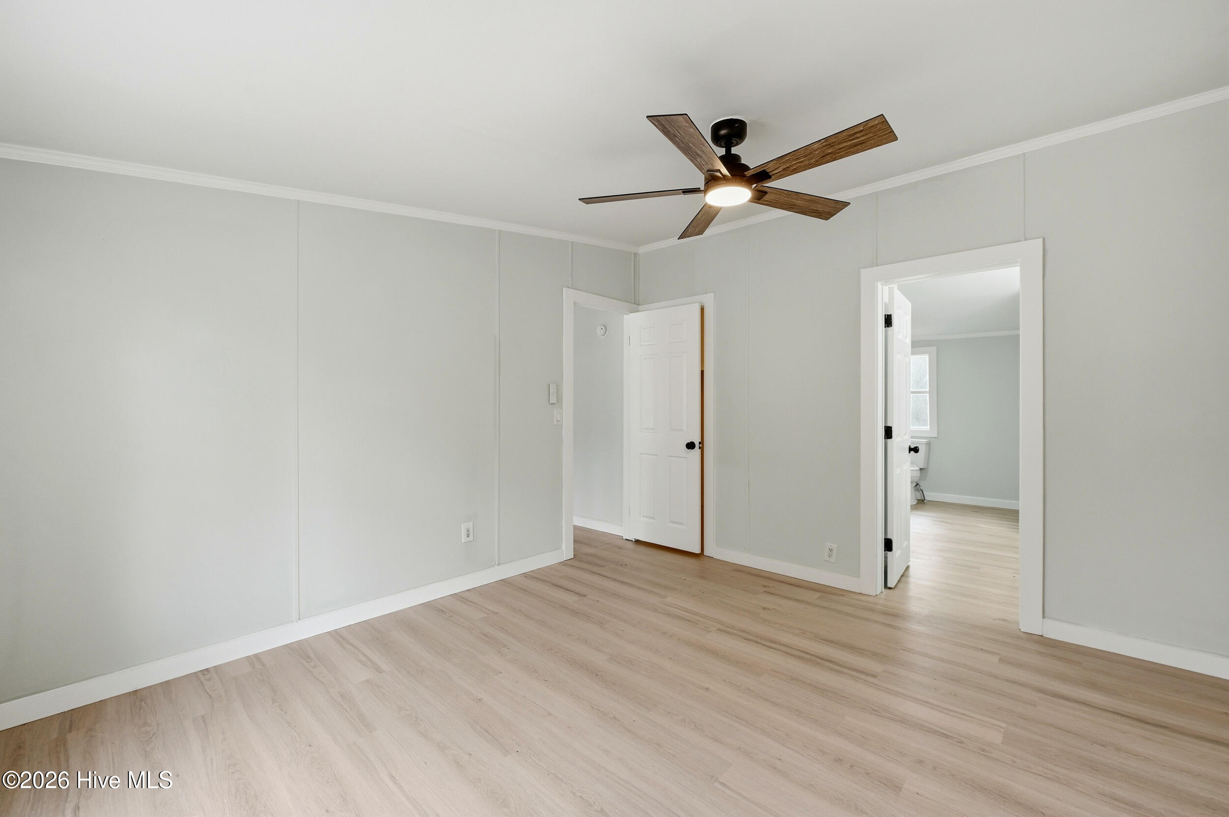 100552773 | Photo 17