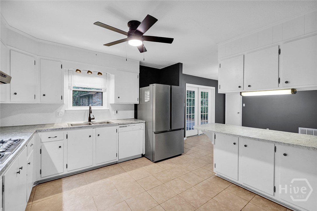 9 Austin Drive, Savannah, GA 31419 Listing Photo  16