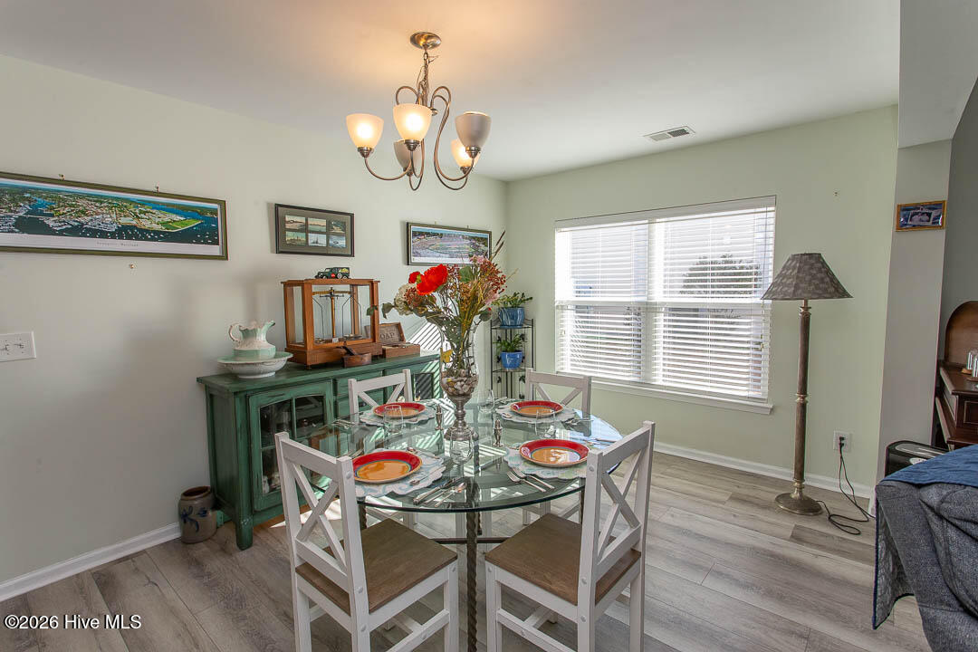 100554987 | Photo 10