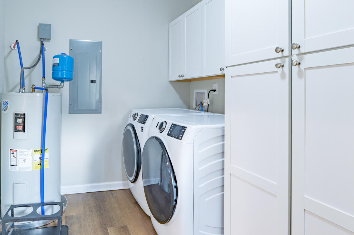 1877 Laundry 3 WEB