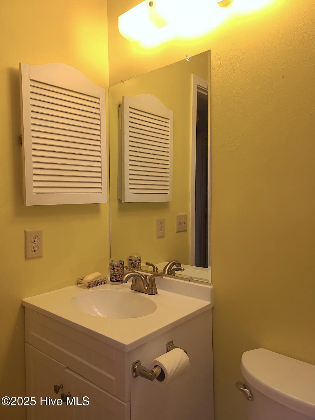 100499294 | Photo 19