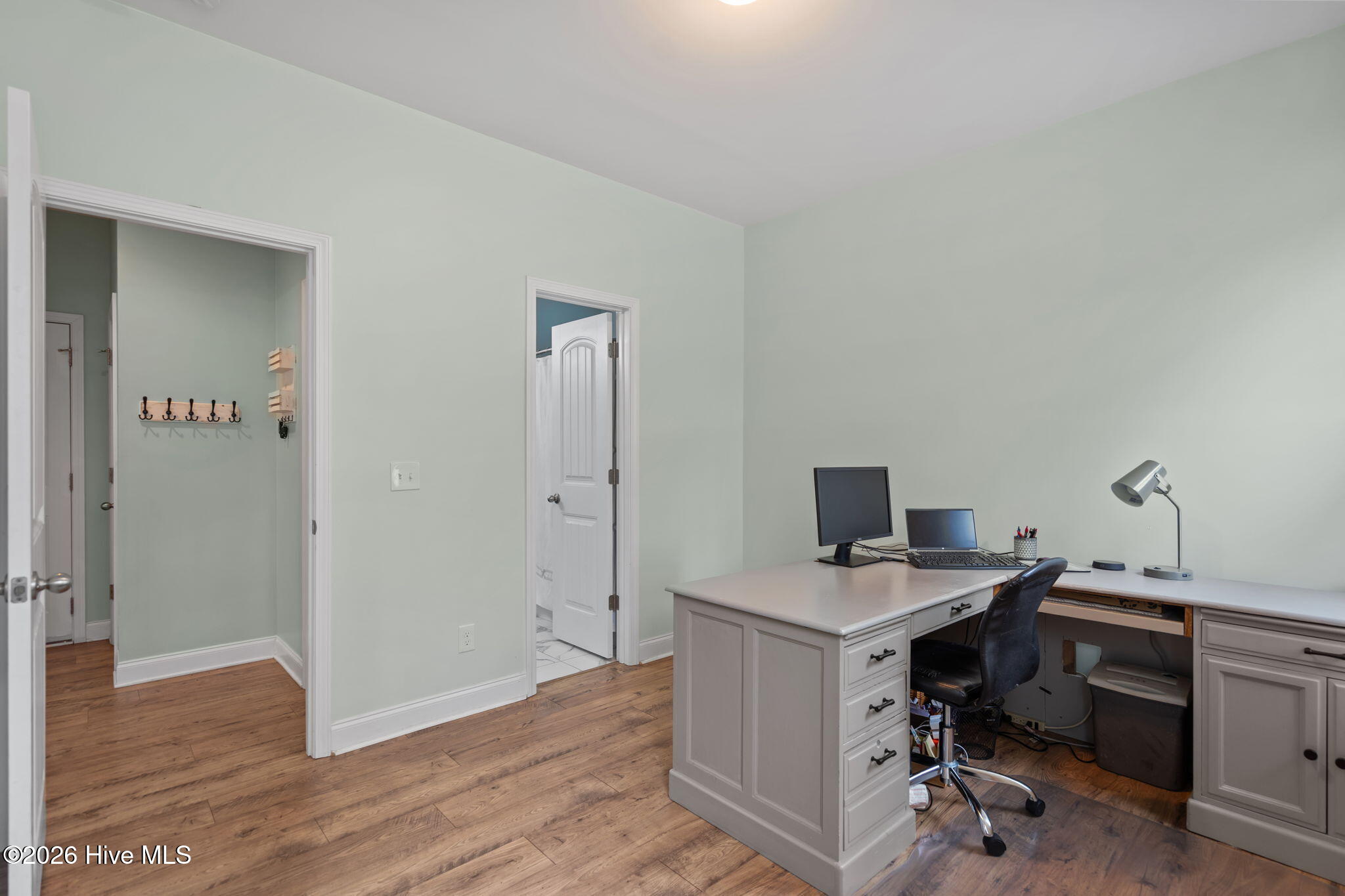 100558672 | Photo 47