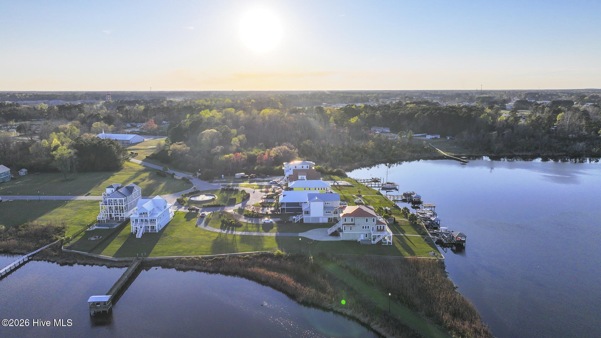 100564297 | Photo 70