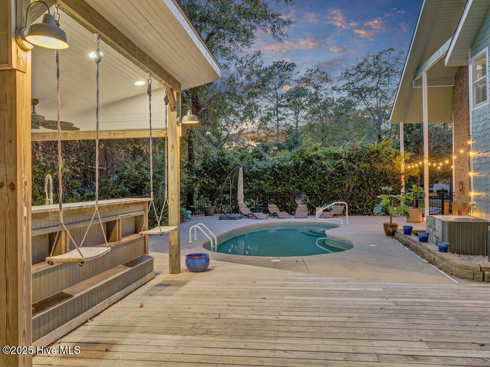 100542503 | Photo 73