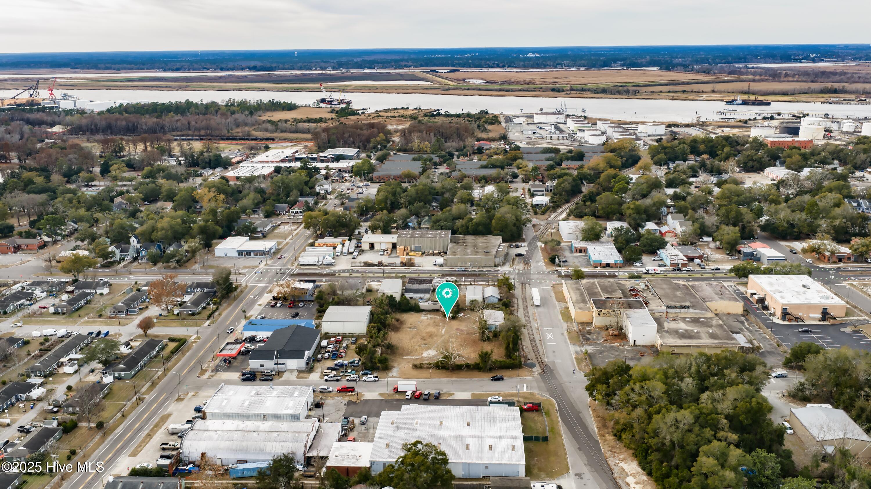 100546015 | Photo 17