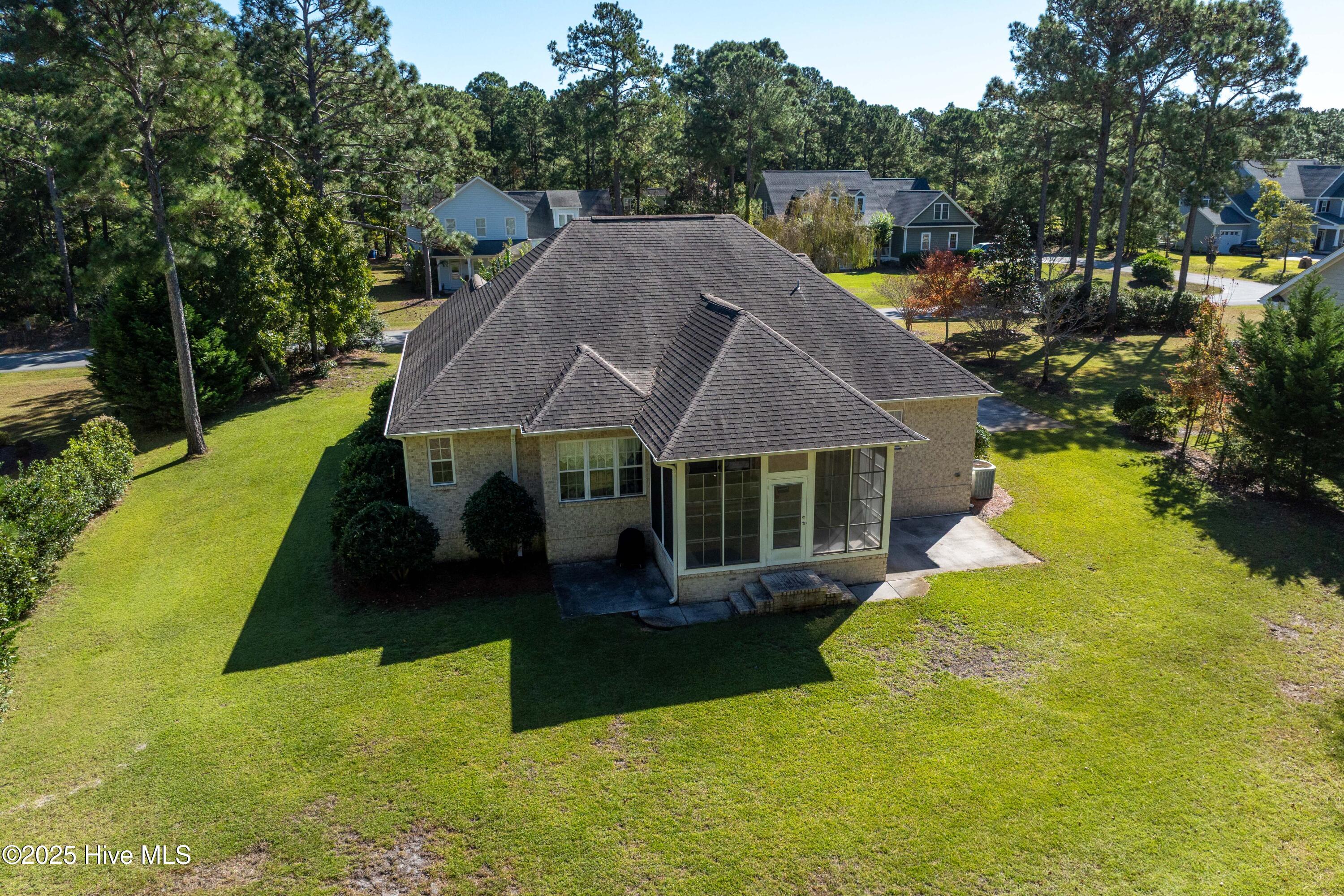 100537657 | Photo 36