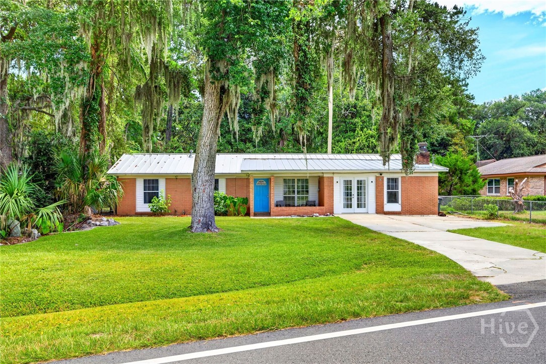 Photo 1 of Single family home for sale at 802 Walthour Rd, Savannah, GA 31410 | MLS# SA361057 | Listing updated on 2026-09-15
