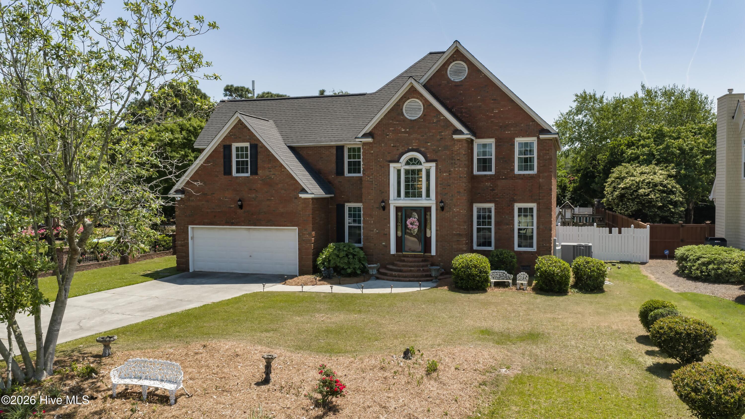 100570171 | Photo 28