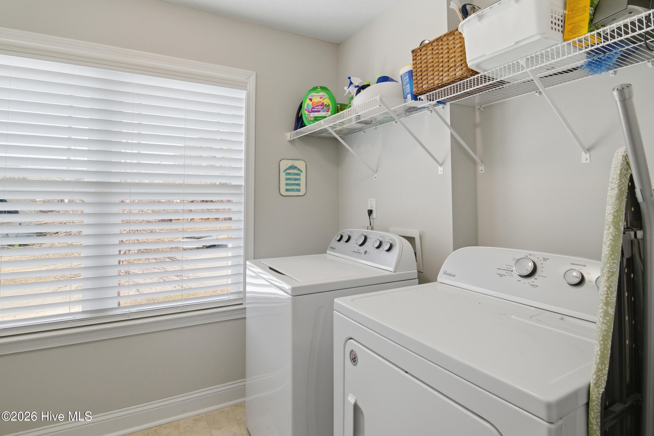 100552695 | Photo 54