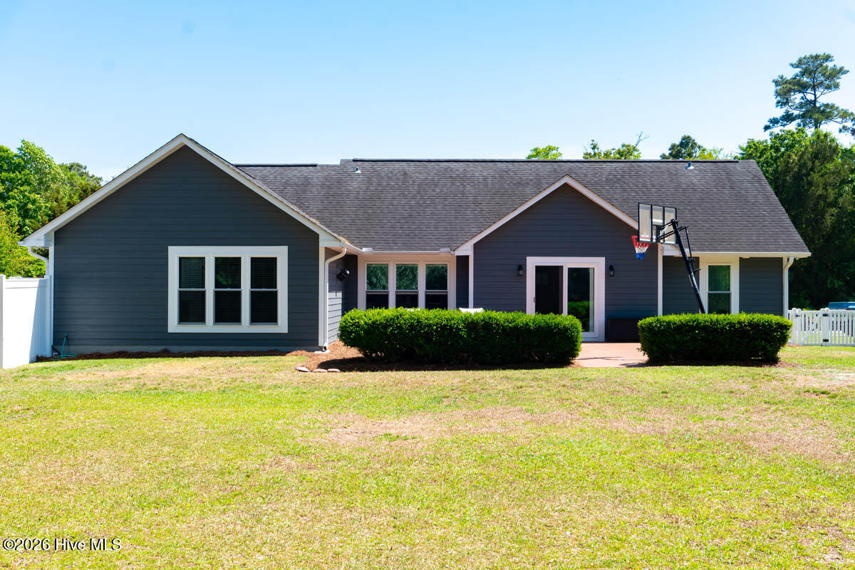 100569264 | Photo 32