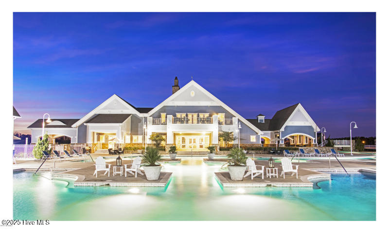 100438339 | Photo 23