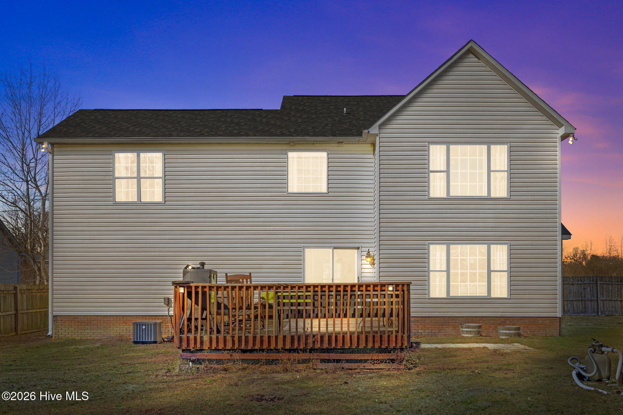 100549492 | Photo 48