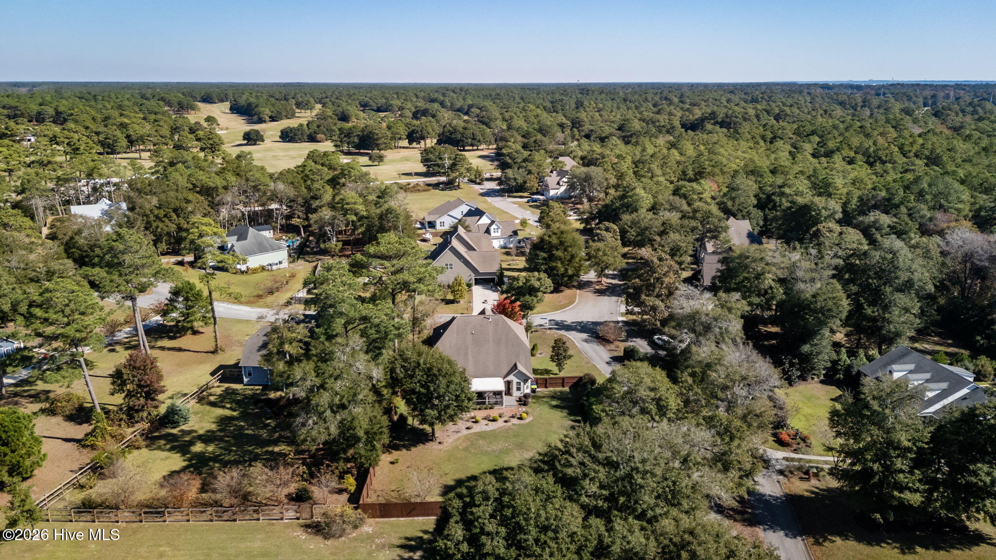 100549761 | Photo 41