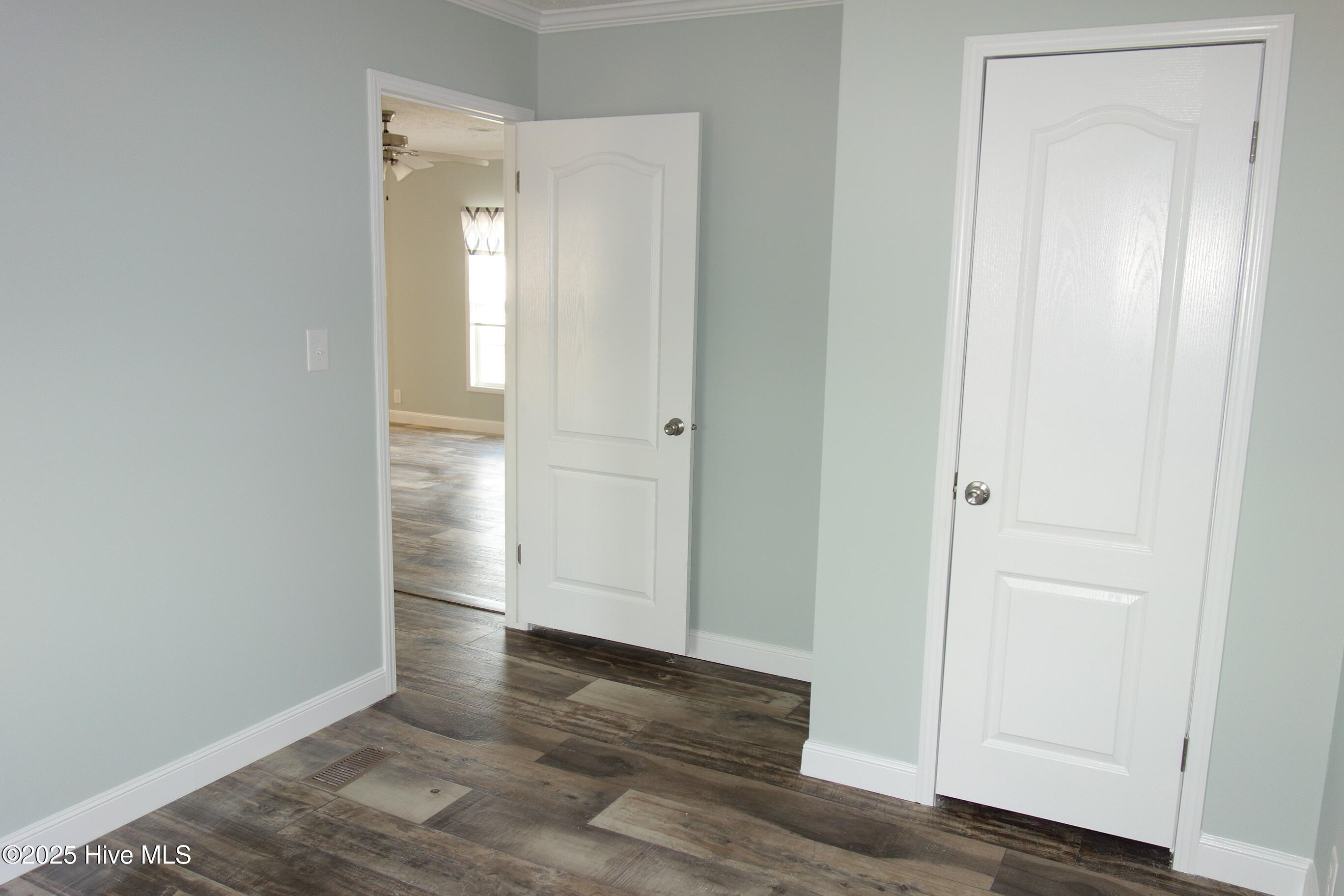 100487552 | Photo 25