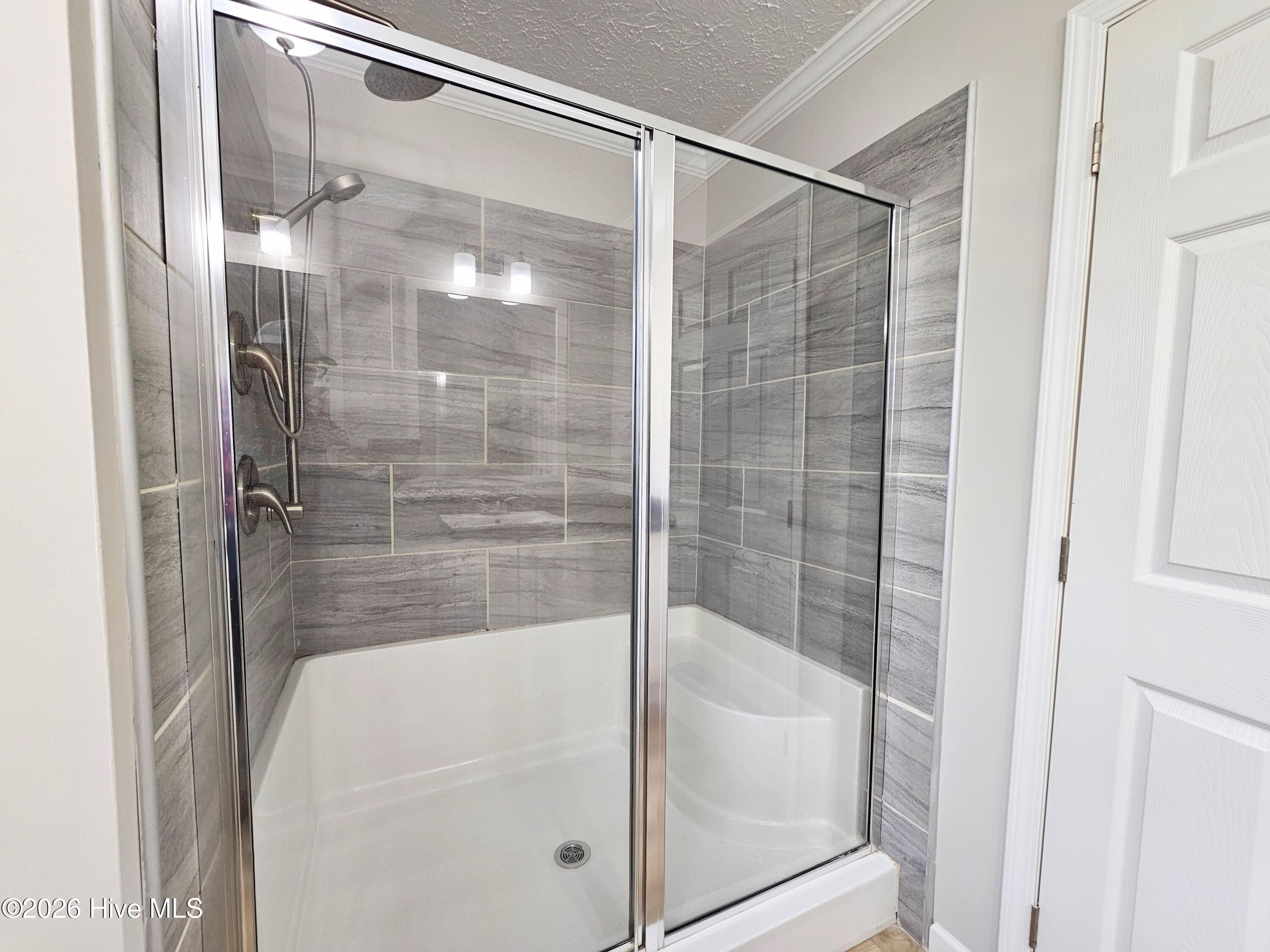 100559049 | Photo 12