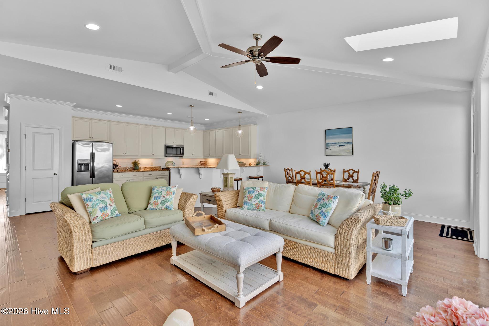 100556284 | Photo 10