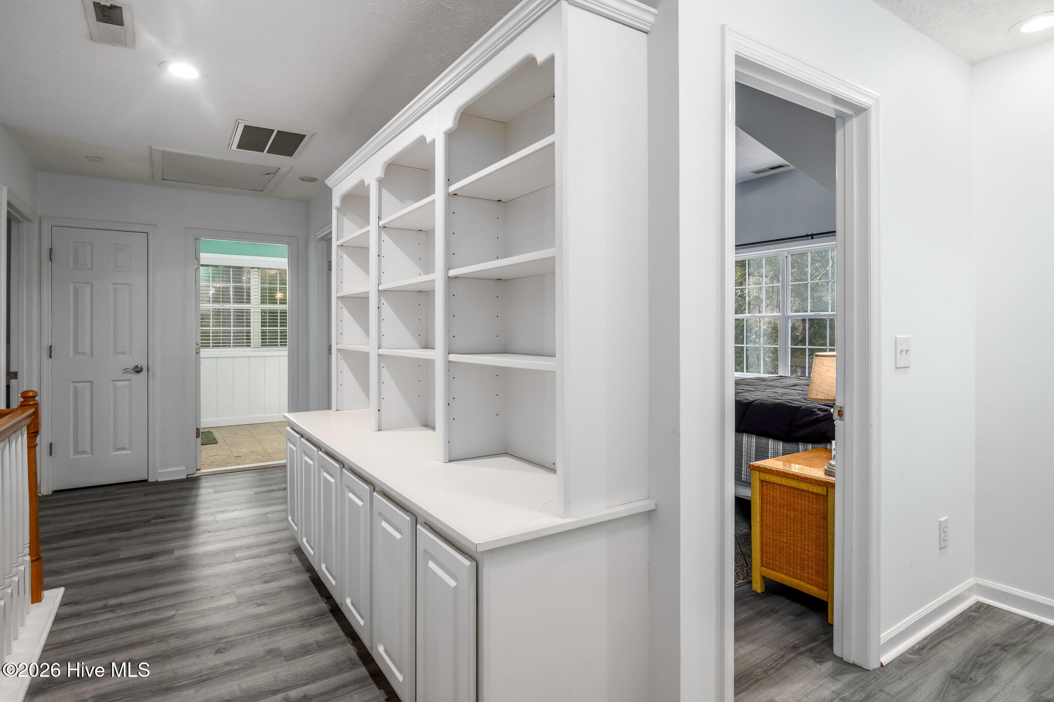 100549420 | Photo 27