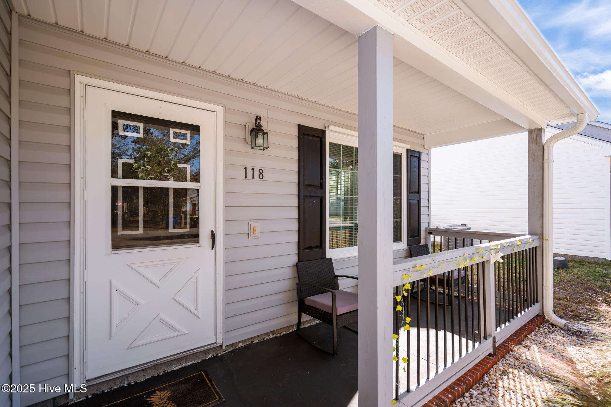 118 NE 31st Street, Oak Island, NC 28465 – photo 7: 6-web-or-mls-DSC02734