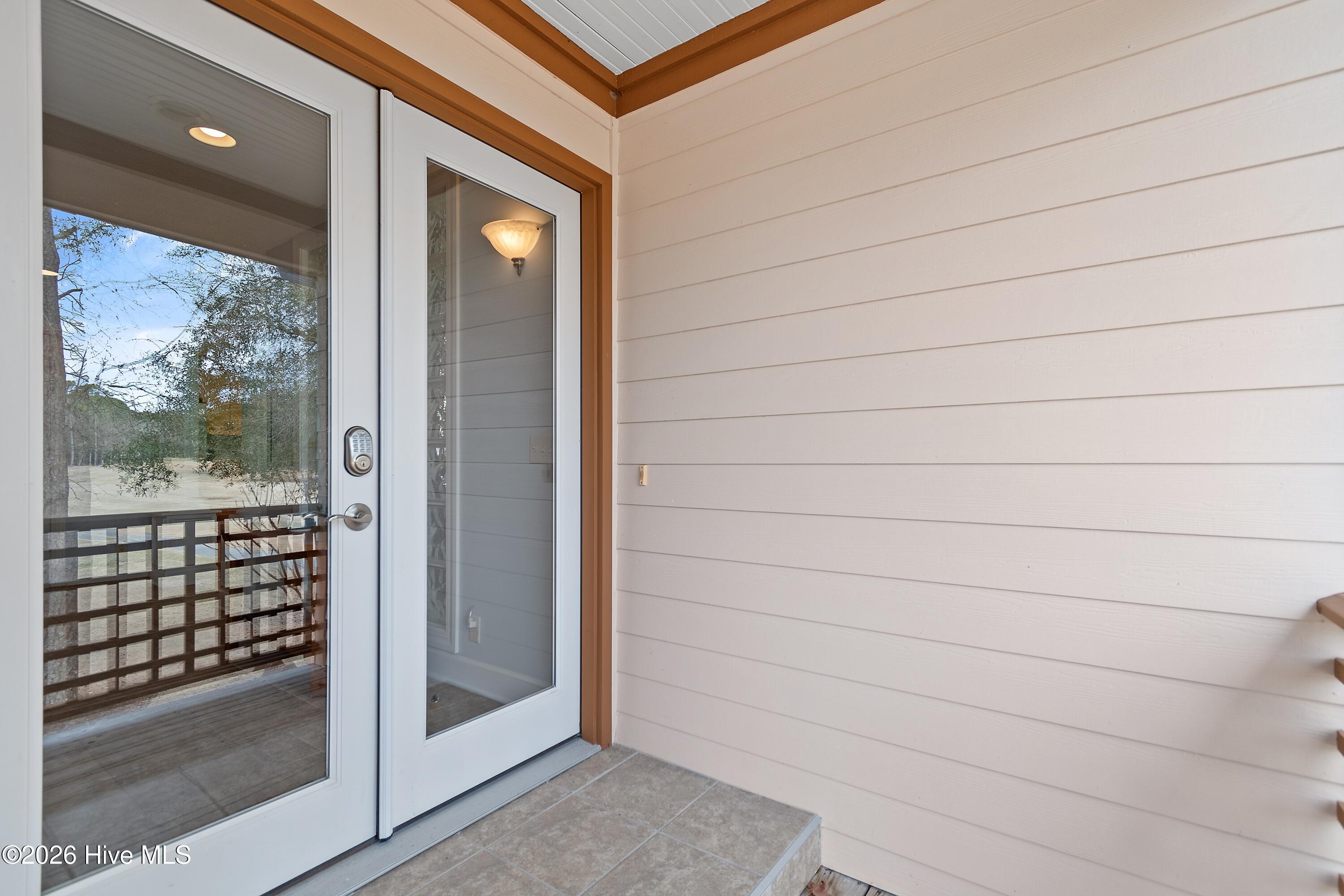 100557427 | Photo 13