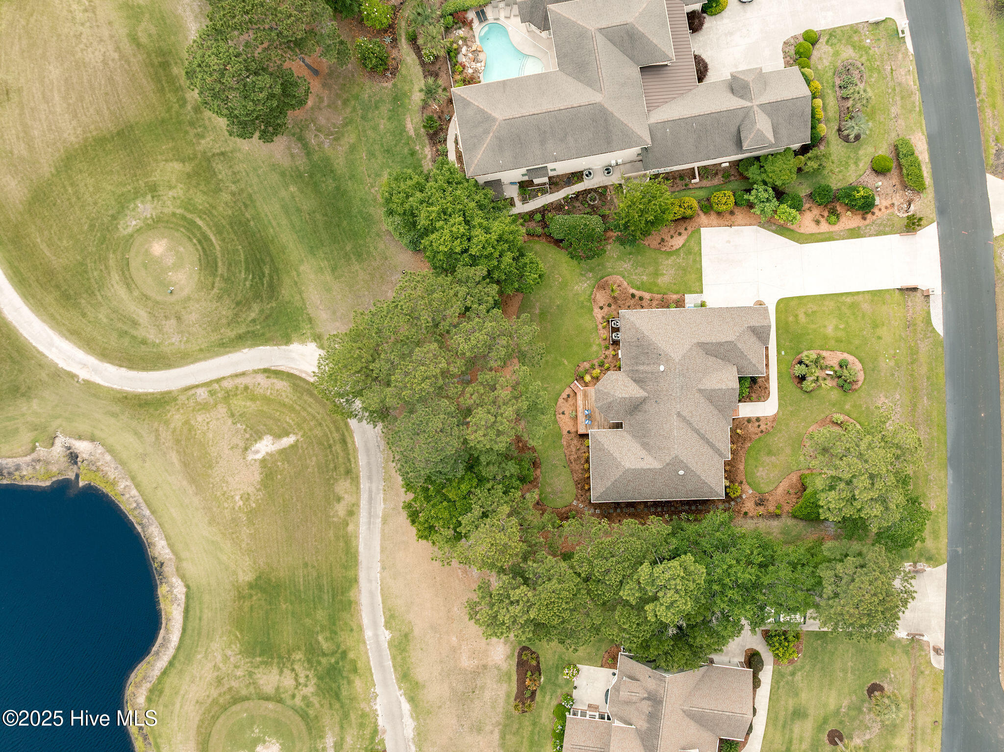 100510783 | Photo 61