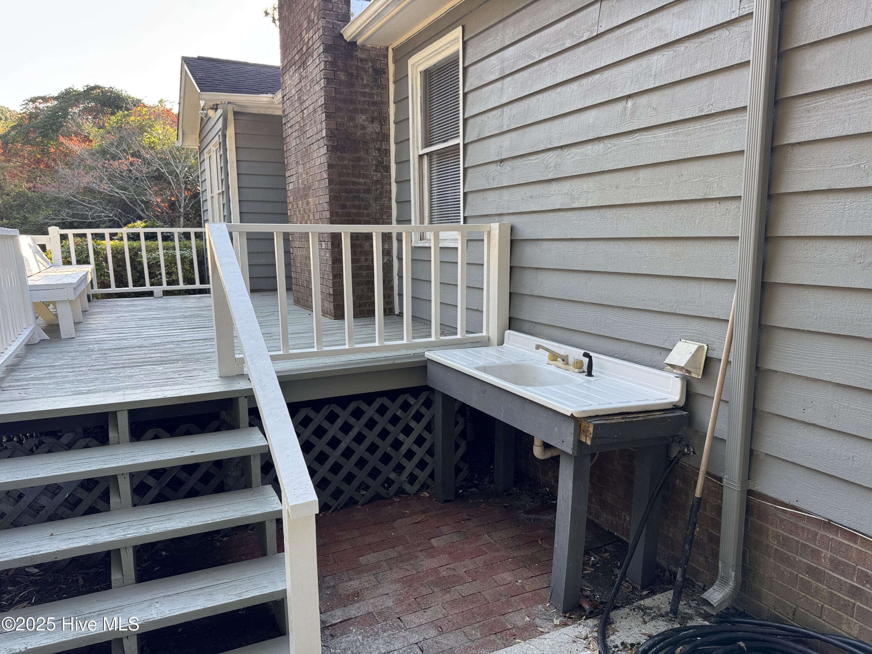 100541752 | Photo 18