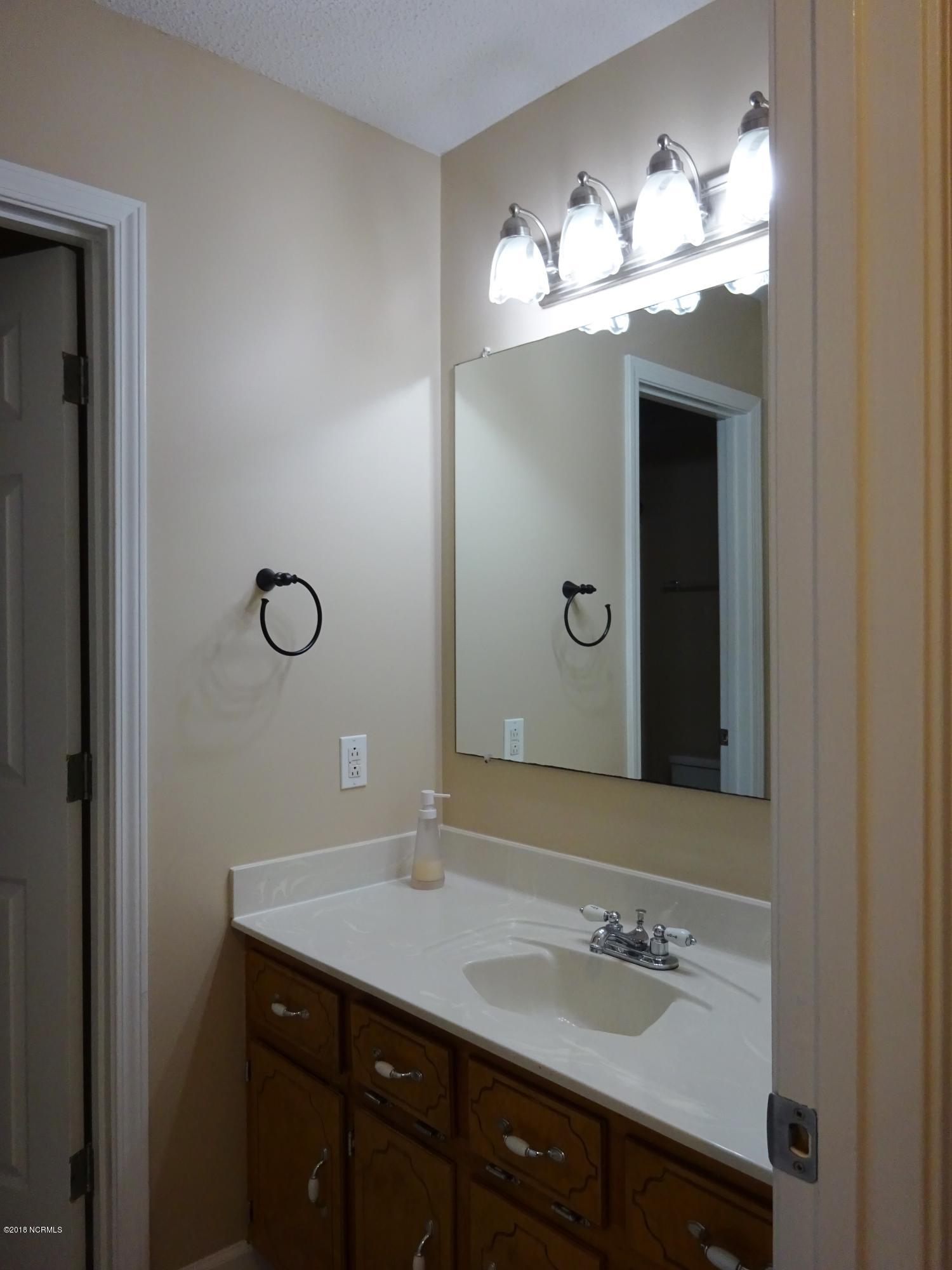 100555136 | Photo 17