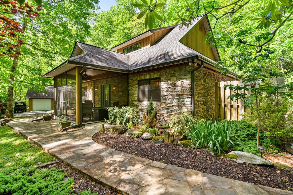 255 Stoney Brook, Hayesville, North Carolina, 2 Bedrooms Bedrooms, 7 Rooms Rooms,2 BathroomsBathrooms,For sale,Stoney Brook,98544186 255 Stoney Brook, Hayesville, North Carolina, 2 Bedrooms Bedrooms, 7 Rooms Rooms,2 BathroomsBathrooms,For sale,Stoney Brook,98544186