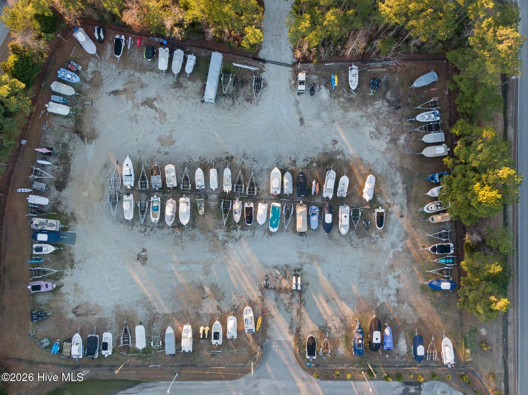 100558879 | Photo 60