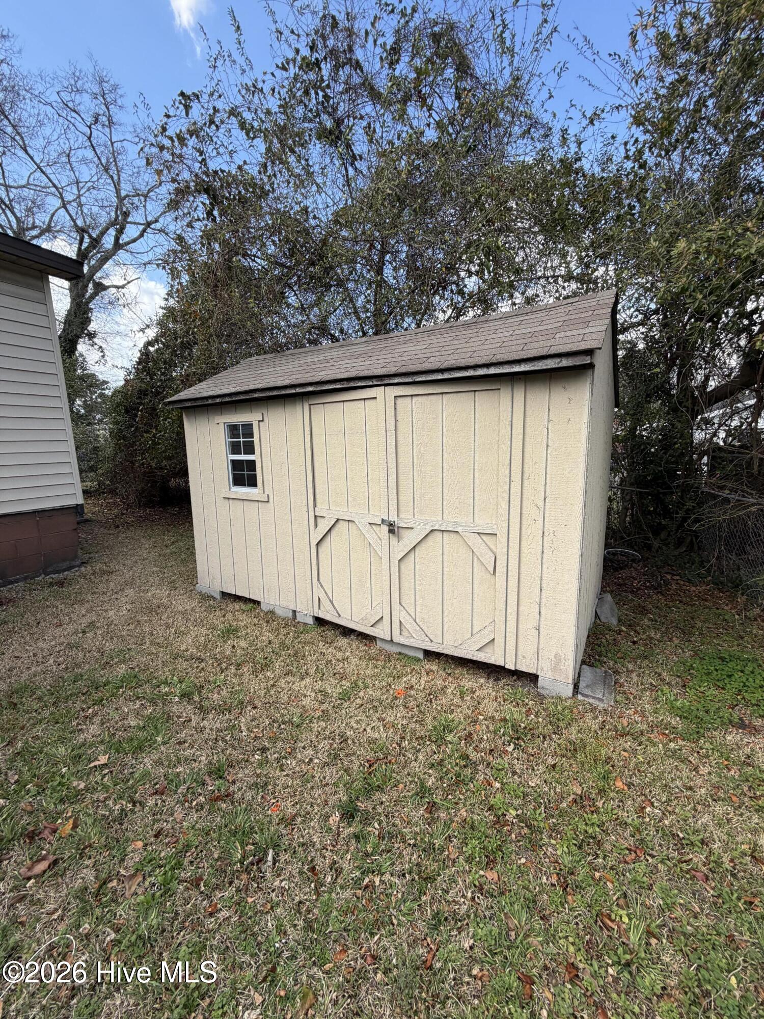 100558717 | Photo 17