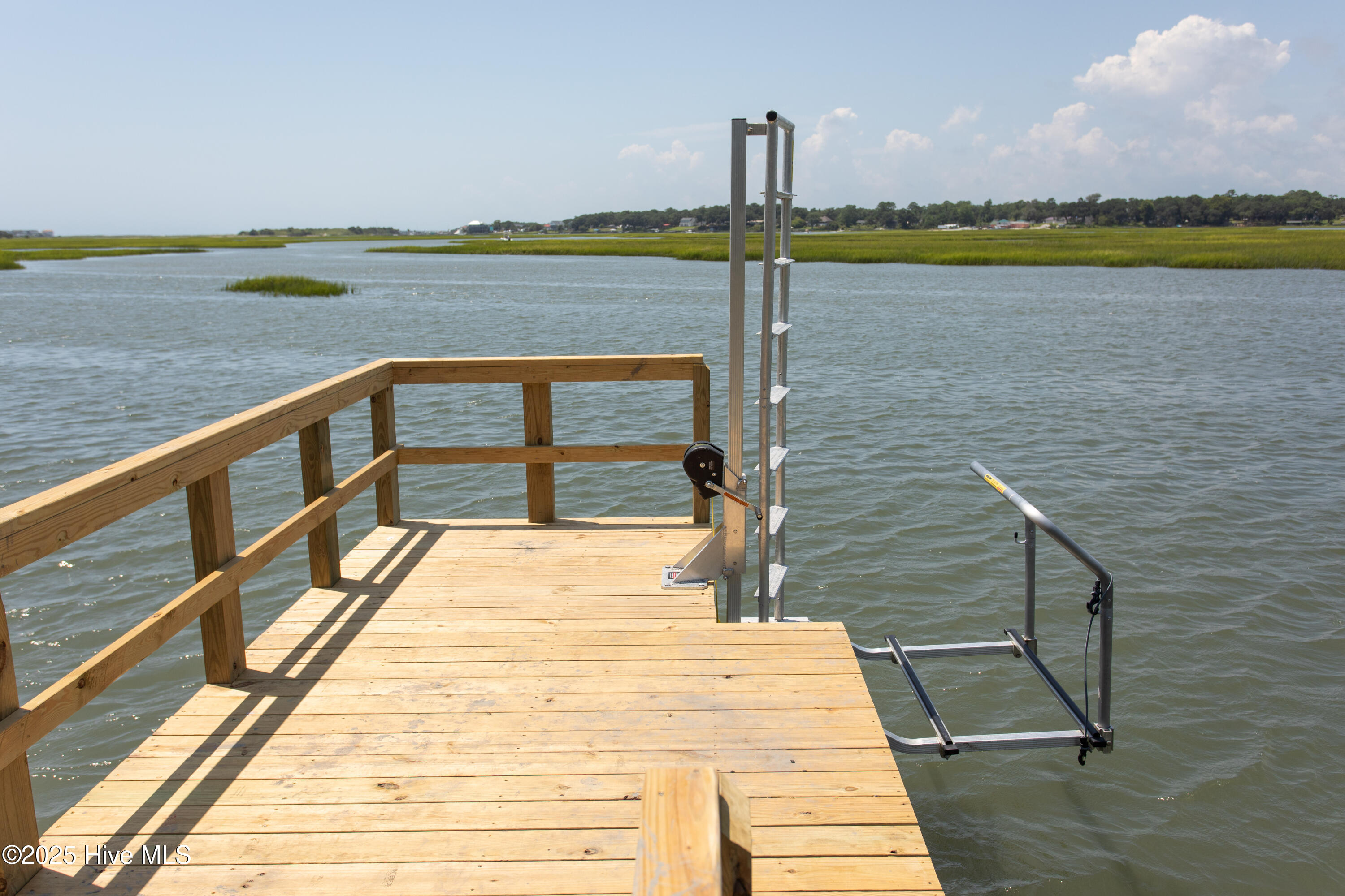 100546445 | Photo 28