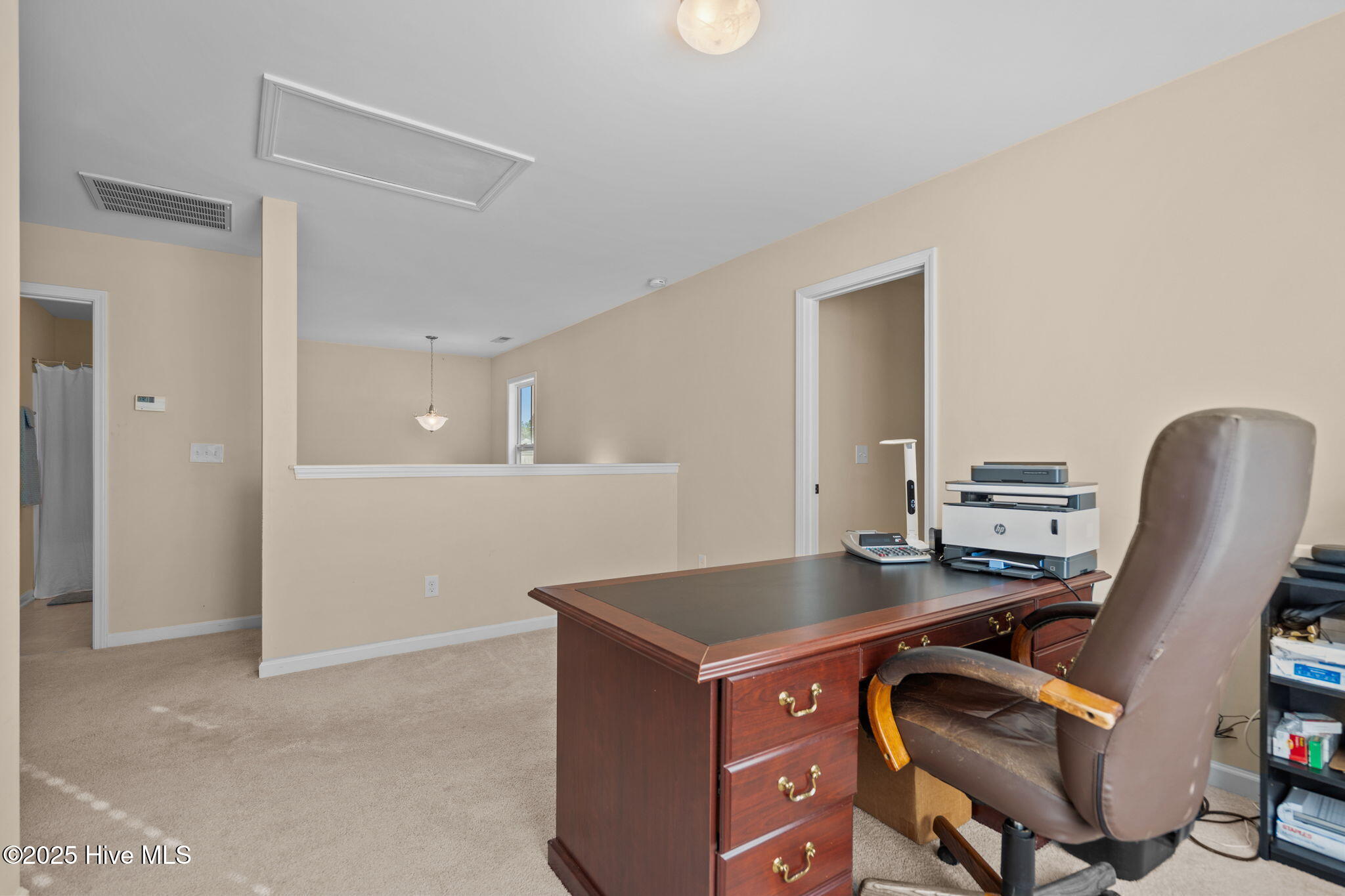 100544048 | Photo 27