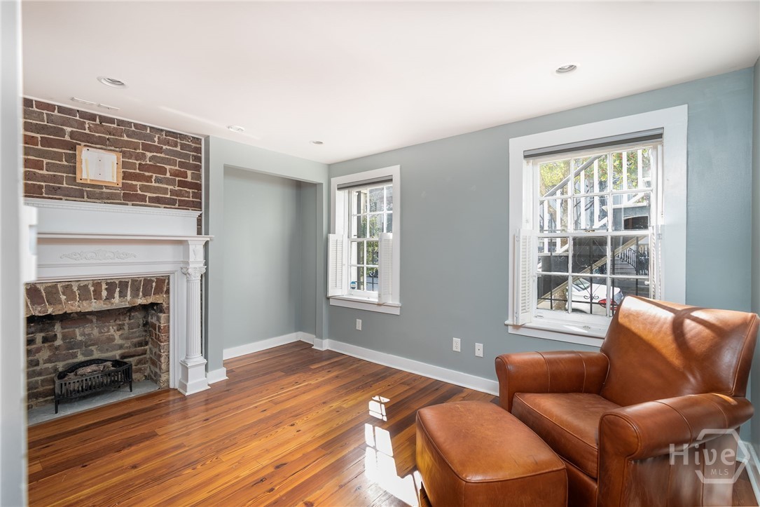 Full bedroom on garden level