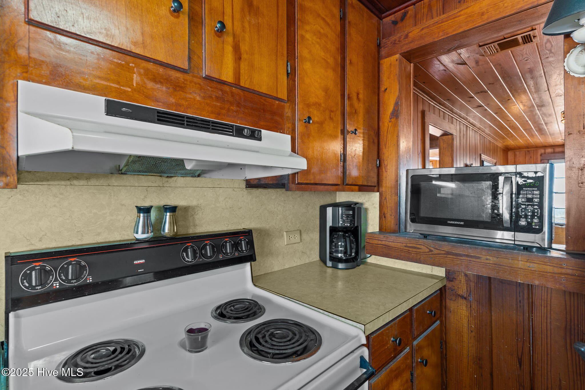 100539886 | Photo 15