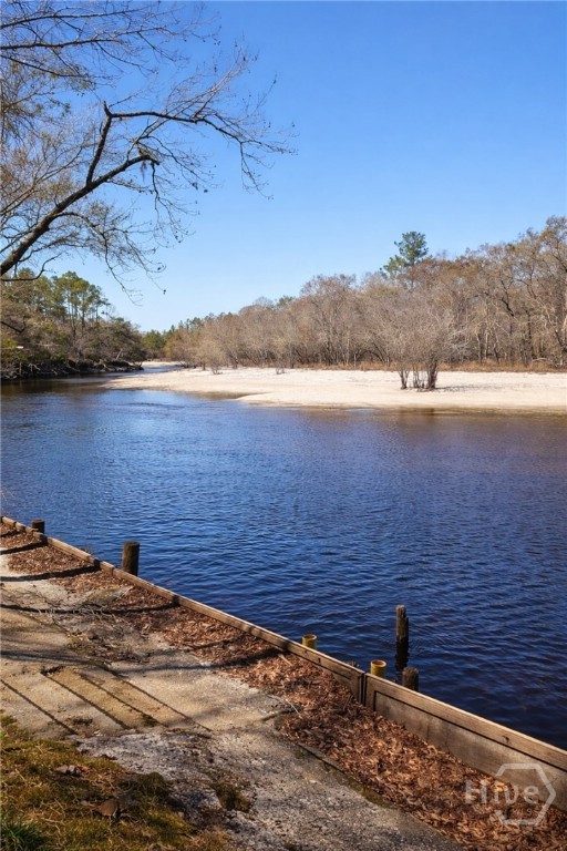 944 Warners Landing, Hortense, GA, 31543