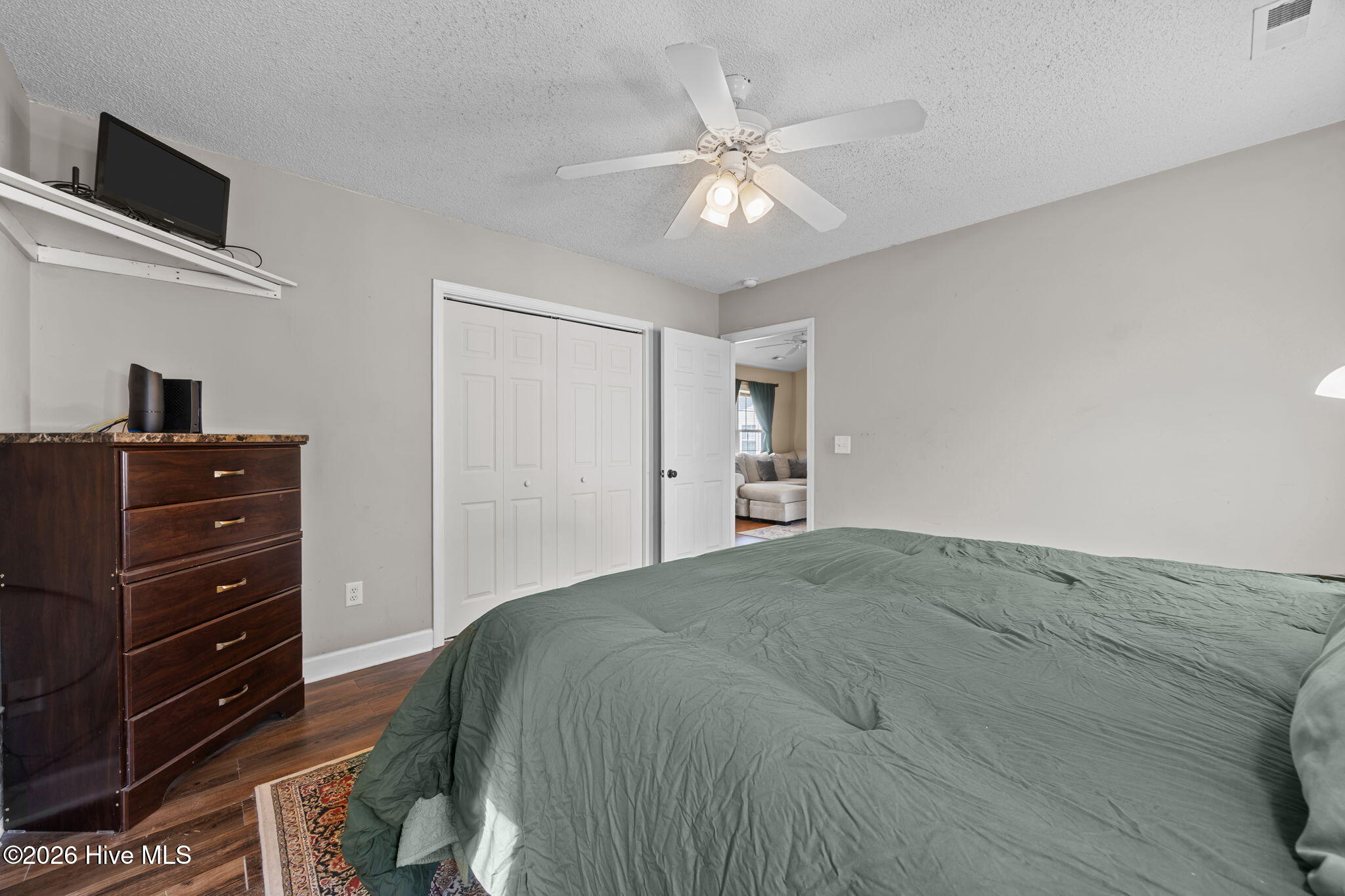 100550840 | Photo 22